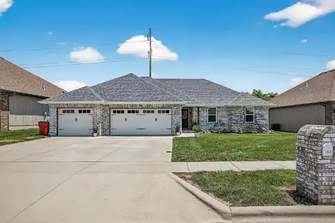 3670 N Huntington Avenue, Springfield, MO 65803