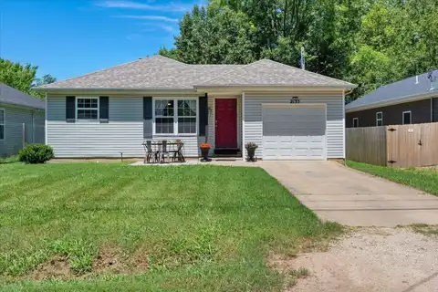 2135 W Wall Street, Springfield, MO 65802