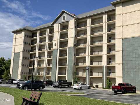 124 Plaza Drive unit: 5402, Pigeon Forge, TN 37863