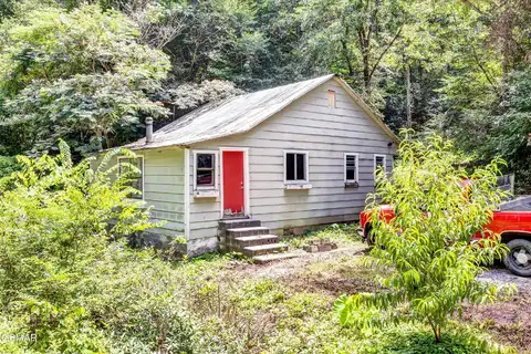 4138 Richardson Cove Road, Sevierville, TN 37876