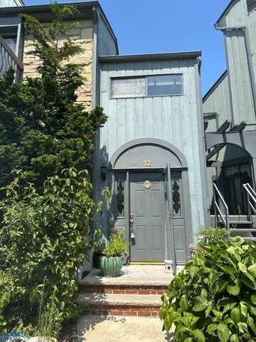 12 Trafalgar Ct, Washington, NJ 07840