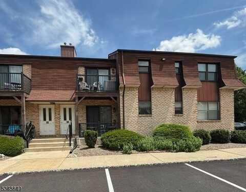 1408 Normandy Ct, Raritan, NJ 08822