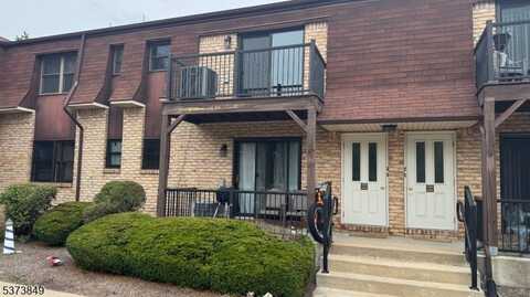 1408 Normandy Ct, Raritan, NJ 08822