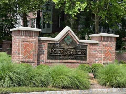 206 Four Seasons Dr, Wayne, NJ 07470