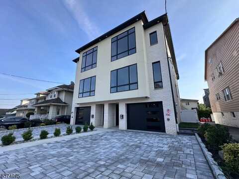 250 Morningside Ave, Cliffside Park, NJ 07010
