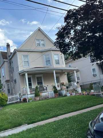 31 Demott ave, Clifton, NJ 07011