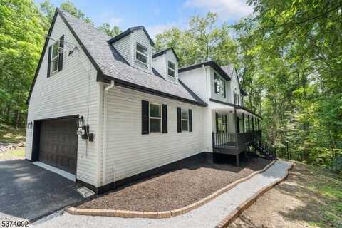 51 Pidgeon Hill Rd, Wantage, NJ 07461