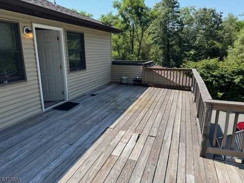 172 Landing Rd, Roxbury Township, NJ 07850