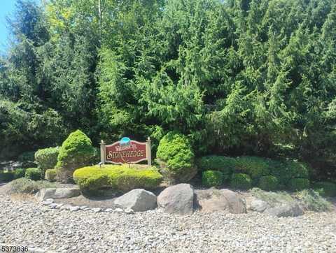 7 Stonehedge Drive, Hardyston, NJ 07460