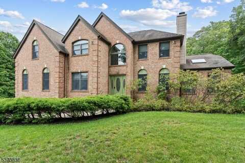 7 Stonehedge Drive, Hardyston, NJ 07460