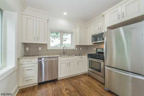95 Bloomfield Ave Unit 1, Caldwell, NJ 07006