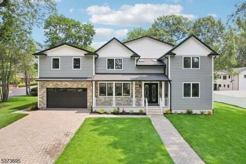 492 Oaktree Rd, Oradell, NJ 07649