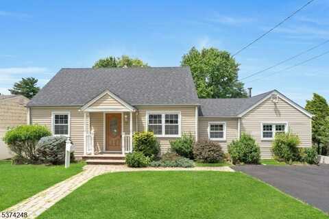 12 Robinson Dr, Woodland Park, NJ 07424