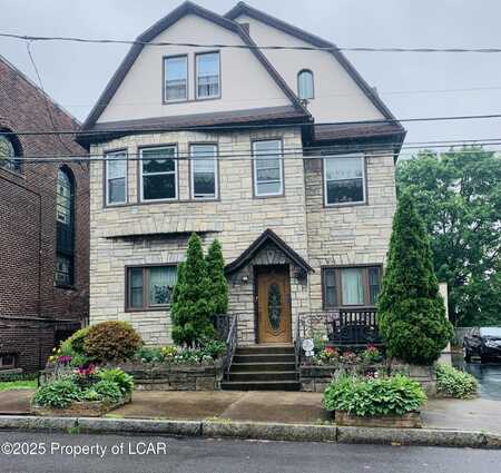 9 S Welles Street, Beach Haven, PA 18702