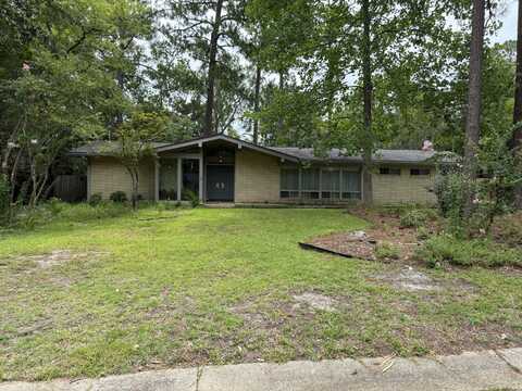 602 Longwood Ct., Hattiesburg, MS 39402