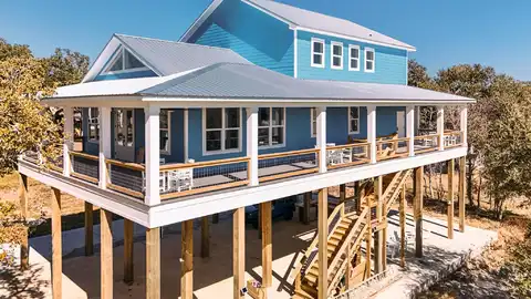 107 Douglas Ave., Long Beach, MS 39560