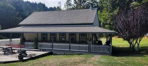8472 Elk River Road, Elk River, CA 95503