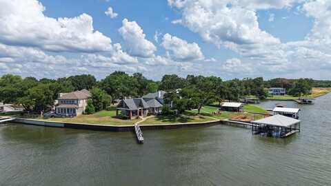 2213 N Wind Dr, Kemp, TX 75143