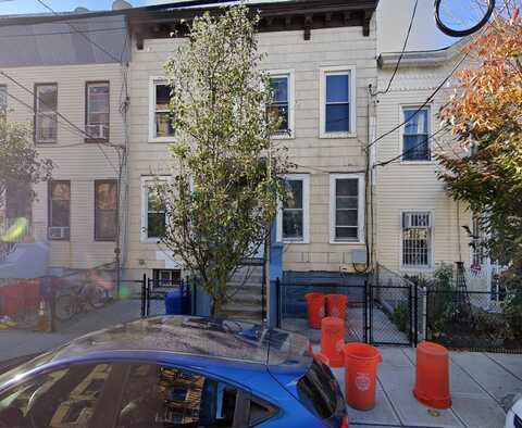531 28TH ST, Union City, NJ 07087