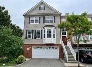 2 SWAN CT, JC, West Bergen, NJ 07305
