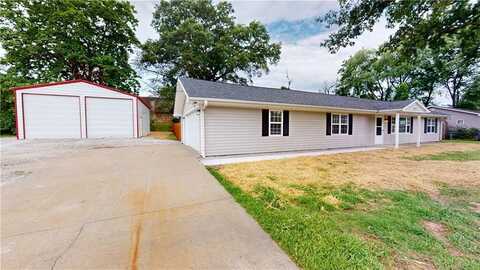 1119 N Commercial Street, Nevada, MO 64772