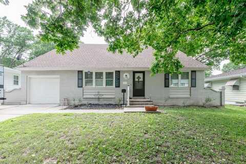 5654 N Tullis Avenue, Kansas City, MO 64119