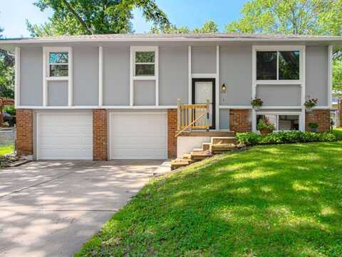 300 SW Sandstone Drive, Blue Springs, MO 64014