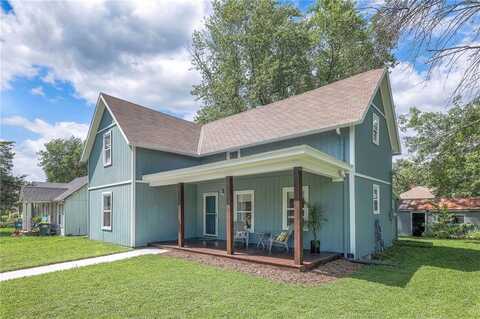 802 S Second Street, Louisburg, KS 66053