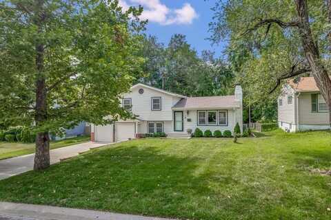 8401 W 91st Terrace, Overland Park, KS 66212