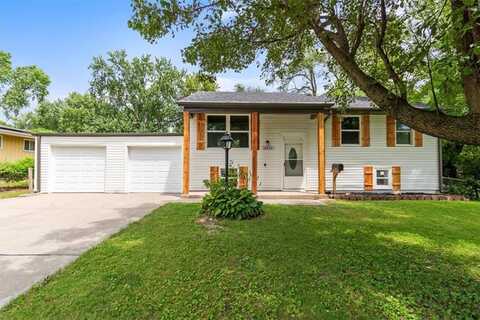 18512 Cheyenne Drive, Independence, MO 64056
