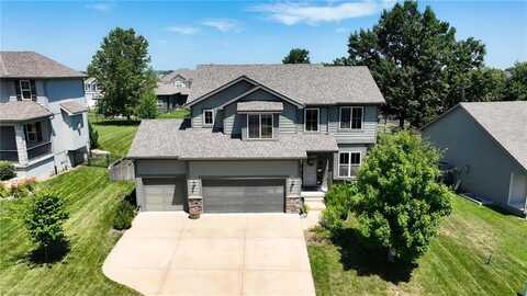 1009 SE Forest Ridge Court, Blue Springs, MO 64014