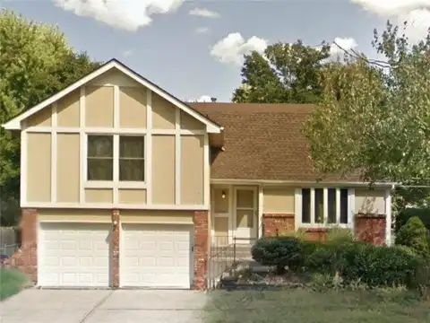 14905 S Wyandotte Drive, Olathe, KS 66062