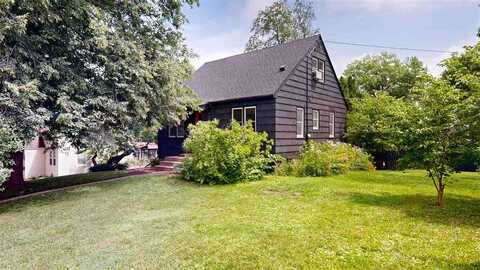 910 3rd Ave, IowaCity, IA 52240