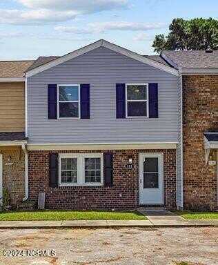 102 Villa Drive, Jacksonville, NC 28546