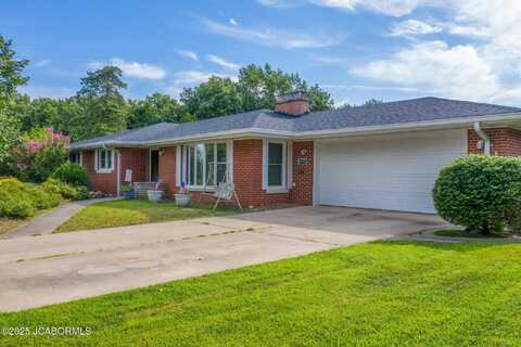 318 RIDGEWAY DRIVE, Jefferson City, MO 65109