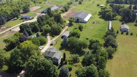 9923 Sharon Hollow Road, Manchester, MI 48158