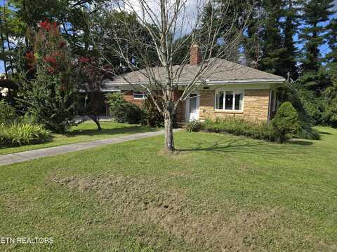 76 Daisy Ave, Crossville, TN 38555
