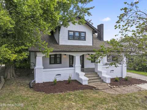 717 N Charles Seivers Blvd, Clinton, TN 37716