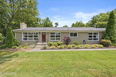 4224 NE Clairmont Drive, Knoxville, TN 37918