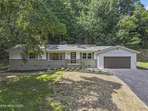 5205 Daphne Drive, Knoxville, TN 37914