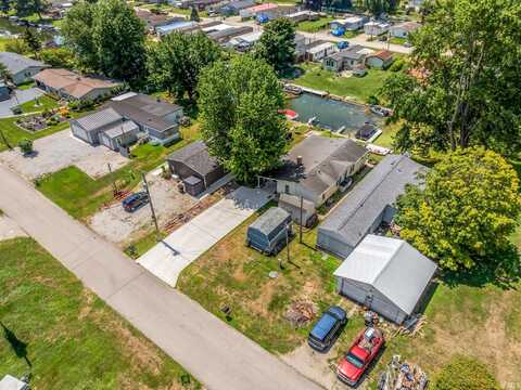 11 Ems B6a Lane, Leesburg, IN 46538