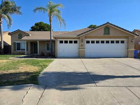 636 Clairmont Court, Hanford, CA 93230