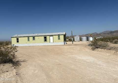 14355 S Angell Rd, Yucca, AZ 86438