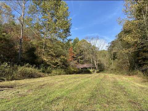 111 Peggs Fork Road, Jackson, KY 41339