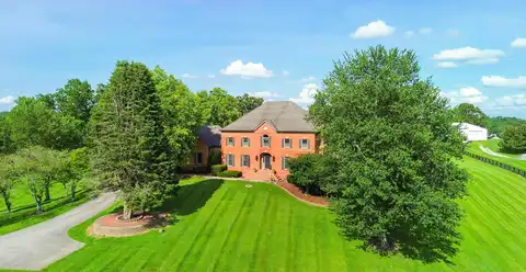 599 Woods Edge Drive, London, KY 40741