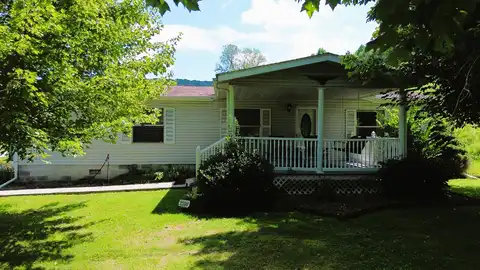 2208 Blackwater Road, London, KY 40744