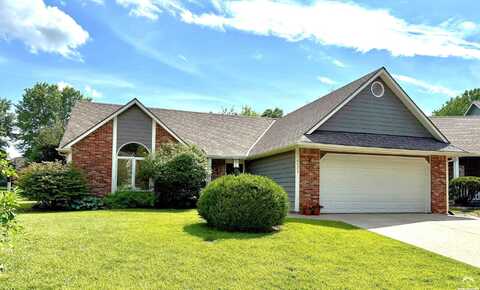 4921 Colonial Way, Lawrence, KS 66049