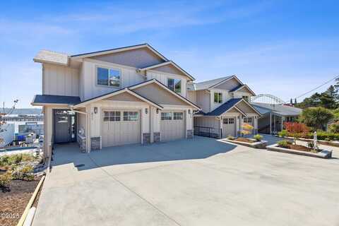 811 SW 13th Street, Newport, OR 97365