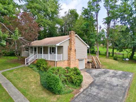 850 CHURCH Street, Christiansburg, VA 24073