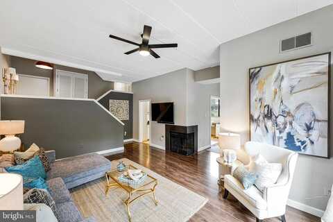 11556 ROLLING GREEN CT #15/100A, RESTON, VA 20191